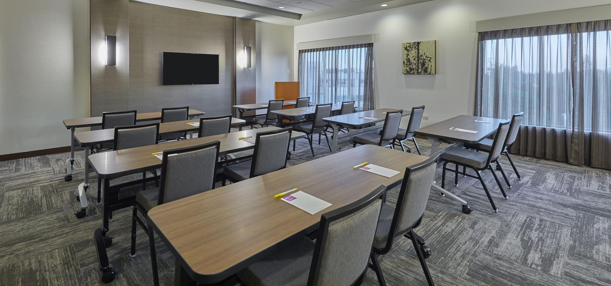Hyatt Place Eugene/Oakway Center Екстериор снимка