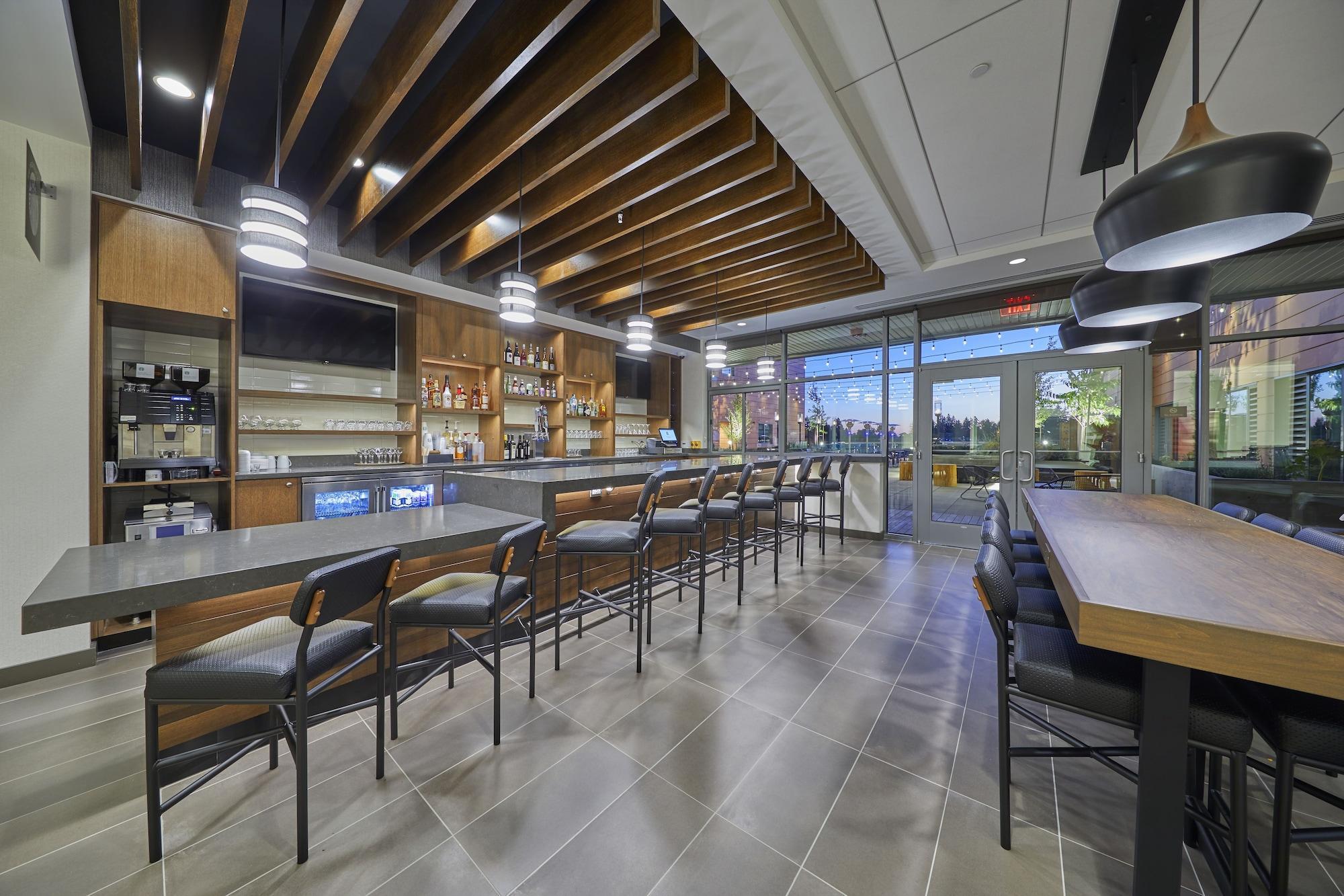 Hyatt Place Eugene/Oakway Center Екстериор снимка